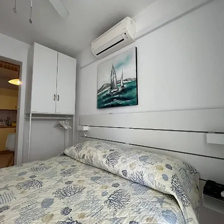 Mira Sumic * Podgora (Split-Dalmatia)